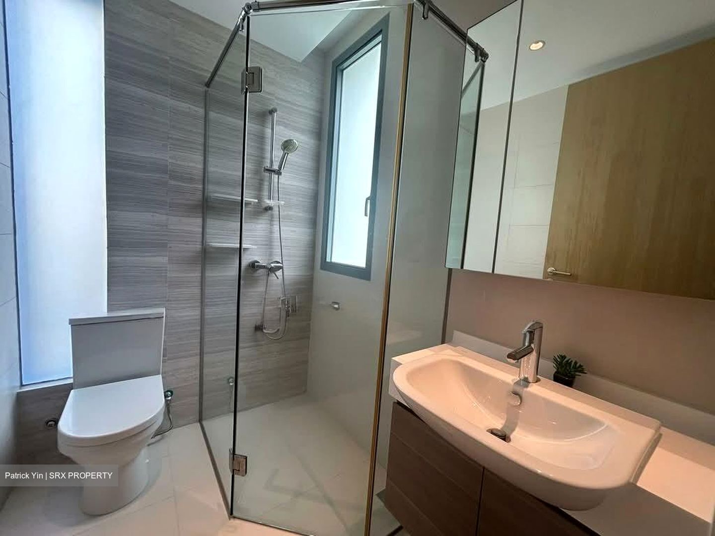 Miltonia Close (D27), Terrace #534348401